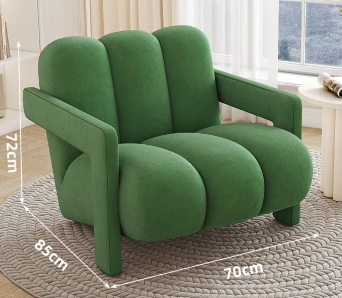 Retro-inspired Leisure Chair Living Room Single Sofa Chair Armchair for Residential And Commercial Space